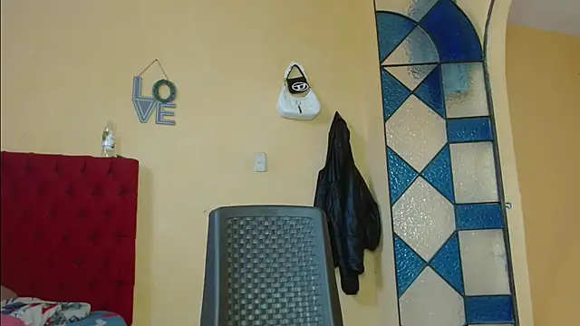 Snapshot of cristinamontiel chatting on February 6, 2025, 2:15 pm cristinamontiel online show from February 6, 2025, 2:15 pm