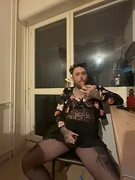 lope85540 online show from October 31, 2025, 4:57 am