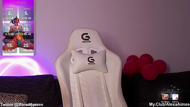 AlexaAimee online show from April 14, 2026, 8:09 am