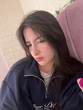 Snapshot of annaharper- chatting on January 10, 2025, 10:25 pm annaharper- online show from January 10, 2025, 10:25 pm