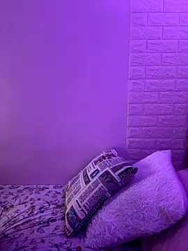 Snapshot of annaharper- chatting on September 10, 2025, 4:23 am annaharper- online show from September 10, 2025, 4:23 am