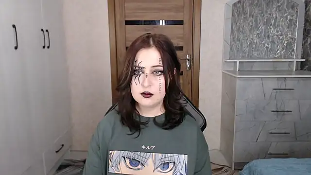 Kristy-Max online show from October 30, 2025, 8:42 pm