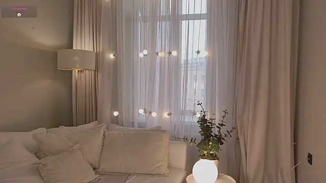 SunnyRisha online show from May 22, 2026, 5:14 am