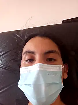 FKF2004 online show from September 17, 2025, 7:26 pm