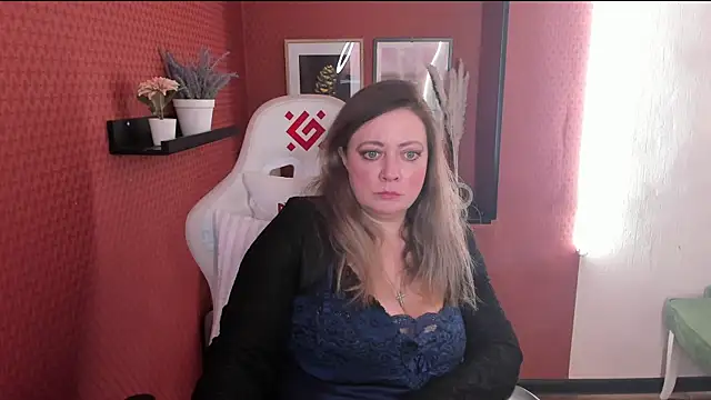 JesiaFoxi online show from January 14, 2025, 2:43 pm