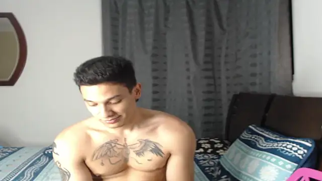 Tobicutee online show from January 13, 2026, 2:28 am