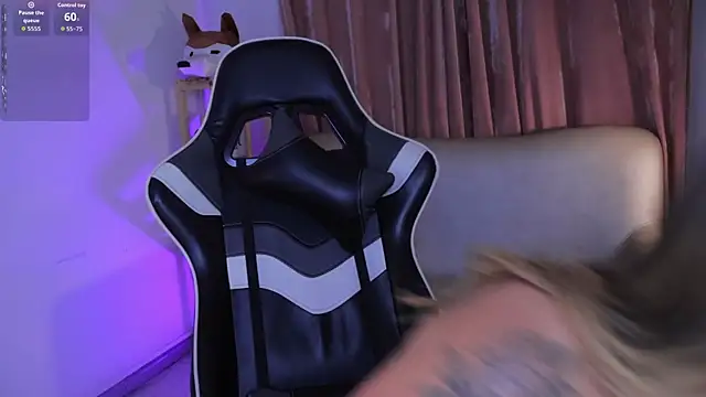 ashleyvalirya online show from September 10, 2025, 4:01 am