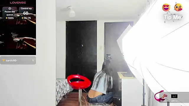 Snapshot of tatiana_valencia chatting on January 13, 2025, 2:00 pm tatiana valencia online show from January 13, 2025, 2:00 pm