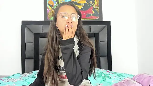 Snapshot of tatiana_valencia chatting on March 13, 2025, 12:35 pm tatiana valencia online show from March 13, 2025, 12:35 pm