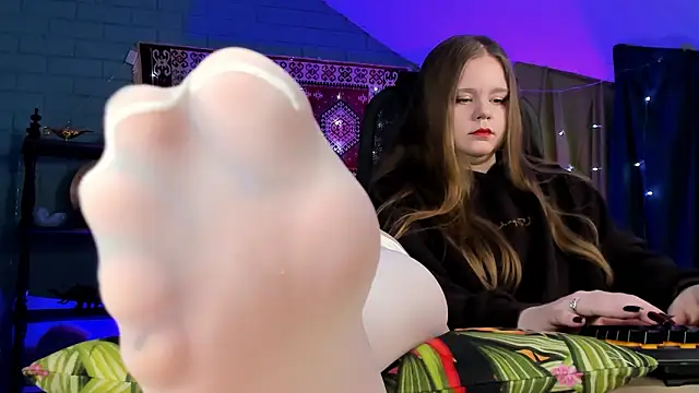 footfetish baby online show from January 31, 2026, 7:45 pm