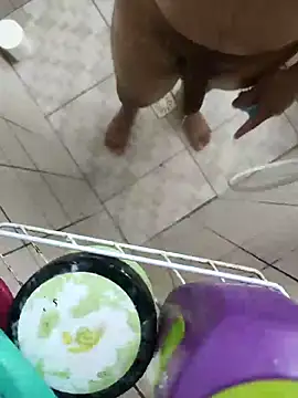 Snapshot of roladuraPr chatting on September 8, 2025, 10:20 pm roladuraPr online show from September 8, 2025, 10:20 pm