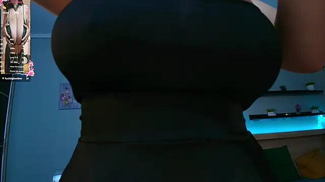 Snapshot of KairaFantasyy chatting on January 25, 2025, 11:43 pm KairaFantasyy online show from January 25, 2025, 11:43 pm