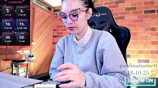 paulinabarnett- online show from October 18, 2025, 7:53 am