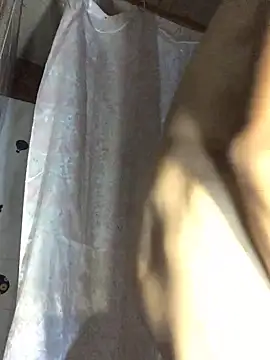 Snapshot of lopez96hot chatting on December 14, 2024, 12:01 am lopez96hot online show from December 14, 2024, 12:01 am