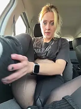 JoleneFuego online show from November 8, 2025, 9:53 am