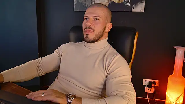 AngeloEric online show from October 21, 2025, 10:49 am