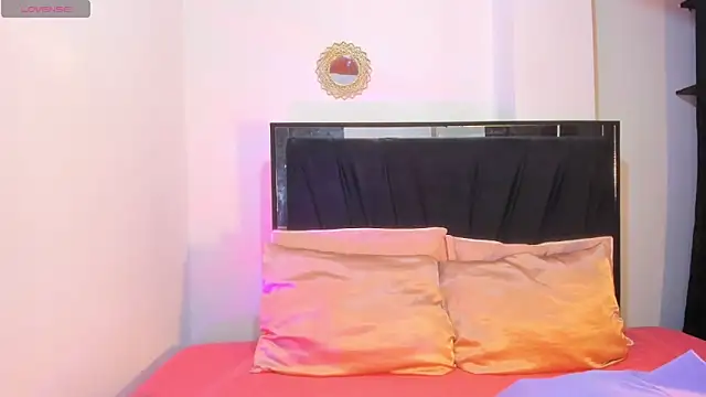 lilithTeen1  online show from January 19, 2026, 12:36 am