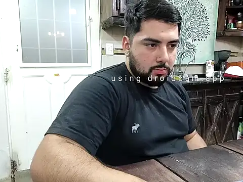 benitez juan online show from February 5, 2026, 12:59 am