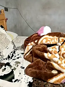 jijijoudia online show from January 18, 2025, 2:44 pm