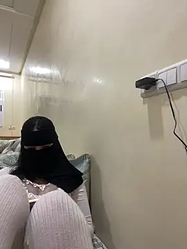 jijijoudia online show from November 6, 2025, 1:39 am