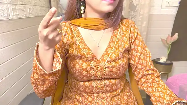 Snapshot of Your_Sassy_Goddess chatting on March 19, 2025, 7:49 pm Your Sassy Goddess online show from March 19, 2025, 7:49 pm