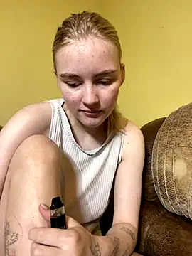 Snapshot of DaMa-1808 chatting on October 6, 2025, 5:32 pm DaMa-1808 online show from October 6, 2025, 5:32 pm