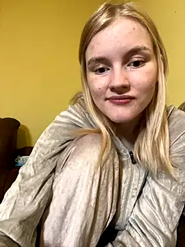 Snapshot of DaMa-1808 chatting on October 11, 2025, 8:29 pm DaMa-1808 online show from October 11, 2025, 8:29 pm
