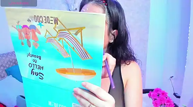 Snapshot of AliciaChelios chatting on January 13, 2025, 3:45 am AliciaChelios online show from January 13, 2025, 3:45 am