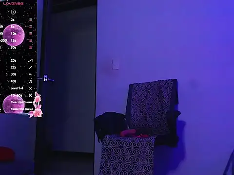 AliciaChelios online show from April 9, 2026, 3:28 am