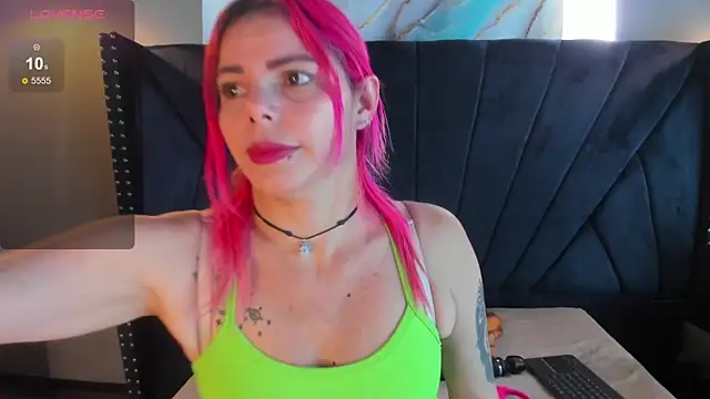 NIKI SANTANA online show from October 2, 2025, 3:46 am