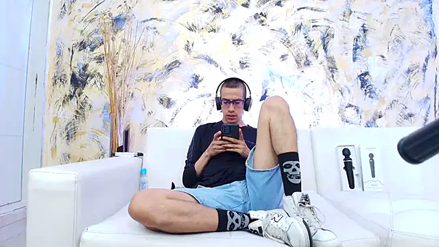 Snapshot of Pipe_Rudecatt chatting on January 18, 2025, 7:26 pm Pipe Rudecatt online show from January 18, 2025, 7:26 pm
