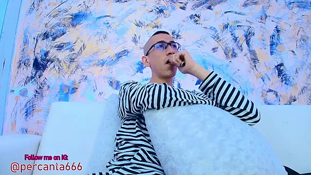 Snapshot of Pipe_Rudecatt chatting on February 7, 2026, 6:44 pm Pipe Rudecatt online show from February 7, 2026, 6:44 pm