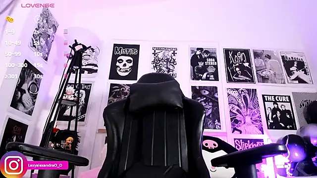 Snapshot of Lexyjoycce chatting on February 3, 2026, 9:09 pm Lexyjoycce online show from February 3, 2026, 9:09 pm