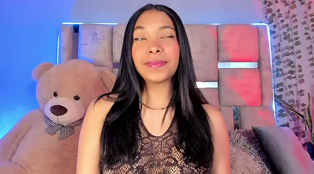 KarolRojas  online show from February 14, 2025, 3:33 am