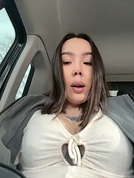 Asian Asami online show from April 18, 2026, 2:32 pm