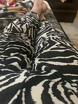 heena13 online show from November 4, 2025, 12:59 pm