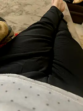 heena13 online show from November 15, 2025, 2:24 pm