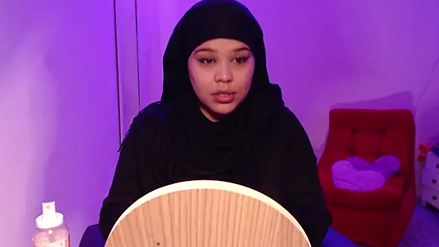 VenussTits97 online show from April 7, 2026, 12:00 am