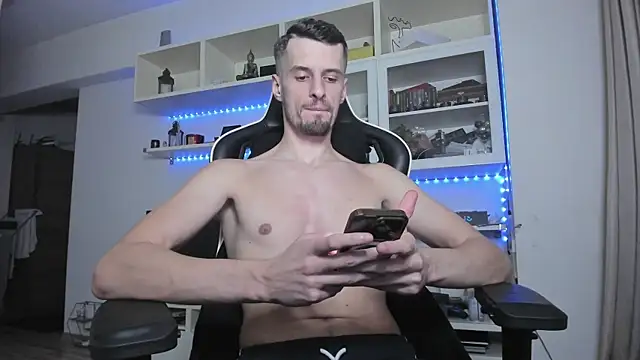 ToddClaytonn online show from December 2, 2025, 5:08 pm