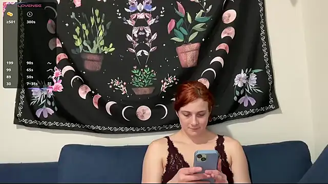 Aria Fields online show from February 11, 2026, 7:52 pm