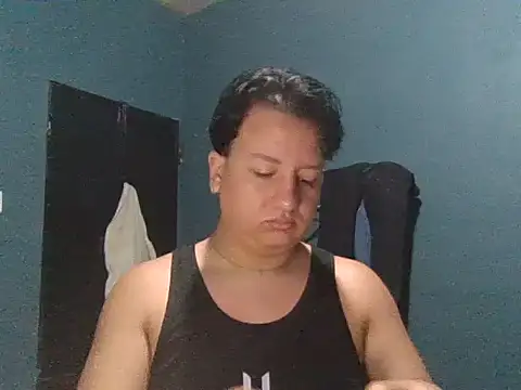 cjosswho online show from November 1, 2025, 3:30 am