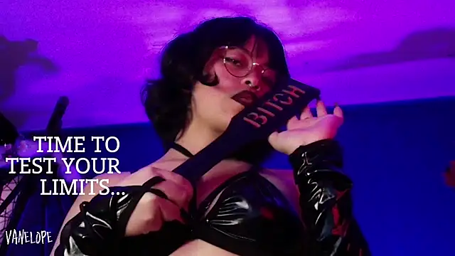 vanelope11 online show from October 26, 2025, 6:14 pm