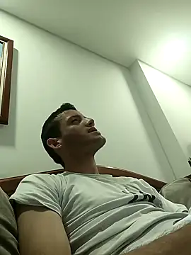 Duvan Martinez23 online show from February 3, 2025, 7:10 pm