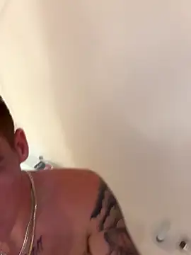 PeytonJohnn online show from September 28, 2025, 8:03 pm