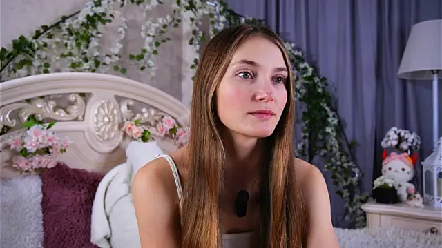 MonaEldon online show from November 28, 2025, 2:03 am