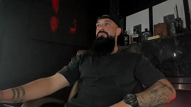 axxelrich  online show from October 25, 2025, 4:09 am