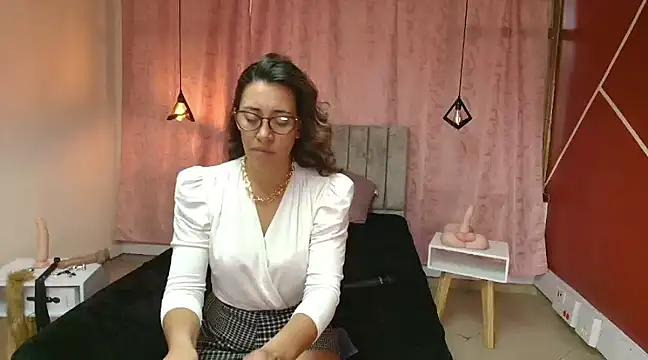 VioletaScott  online show from February 14, 2025, 12:57 pm