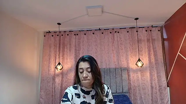 VioletaScott  online show from September 22, 2025, 1:57 pm