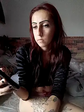 Snapshot of kriszy_baby chatting on December 11, 2024, 9:19 am kriszy baby online show from December 11, 2024, 9:19 am