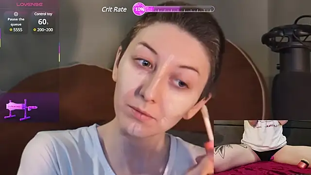 lovelylucyy online show from March 12, 2025, 2:41 am